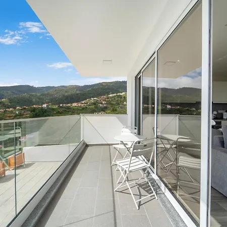 Brand New - Balcony With Sea View דירה