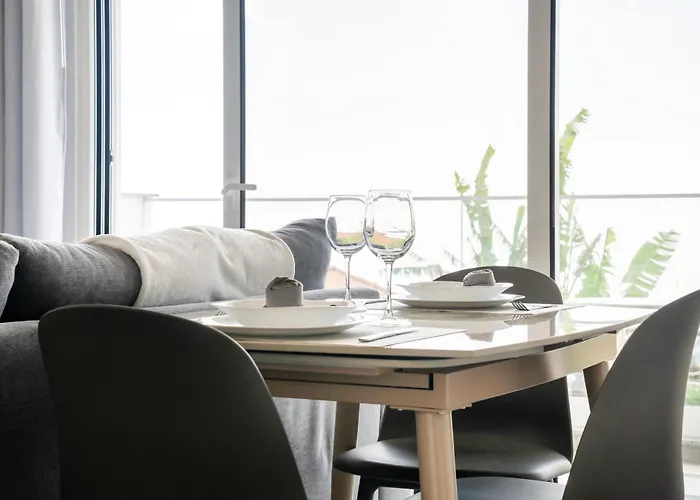 公寓 Brand New - Balcony With Sea View *